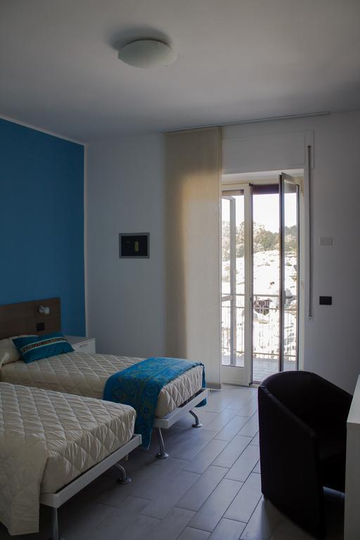 Le Ninfe Hotel Szirakúza Szoba fotó